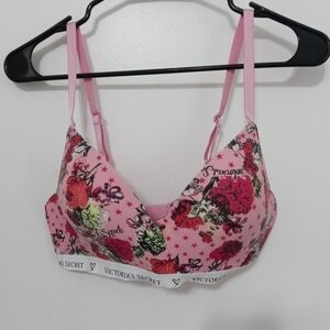Victoria's Secret Floral T Shirt Lightly Lined padded Bra 36c